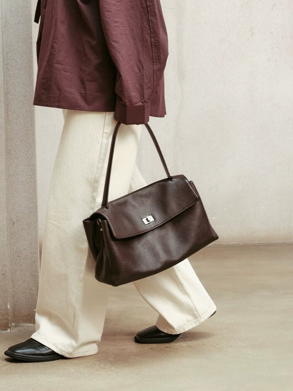 Atorie Avalea Large Vegetable-Tanned Leather Shoulder Bag Brown NWT